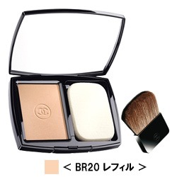CHANEL　シャネル　ヴィタ  ルミエール　エクラ　コンパクト　【 BR20 】　＜レフィル＞　SPF10　PA++　☆