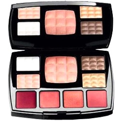 シャネル　トラベル　メイクアップ　パレット　【ヴォヤージュ】